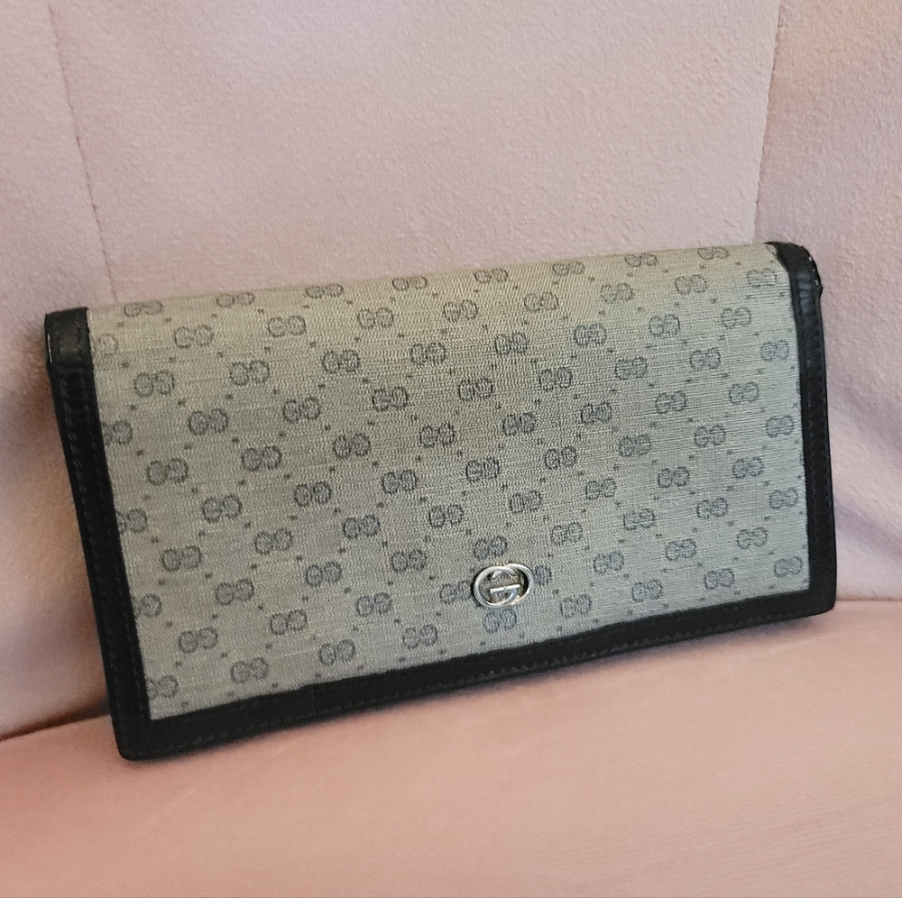 Gucci Blue and White Monogram Wallet